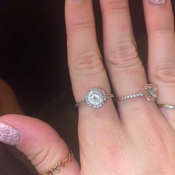 Silver ring - Picture 4 of 7